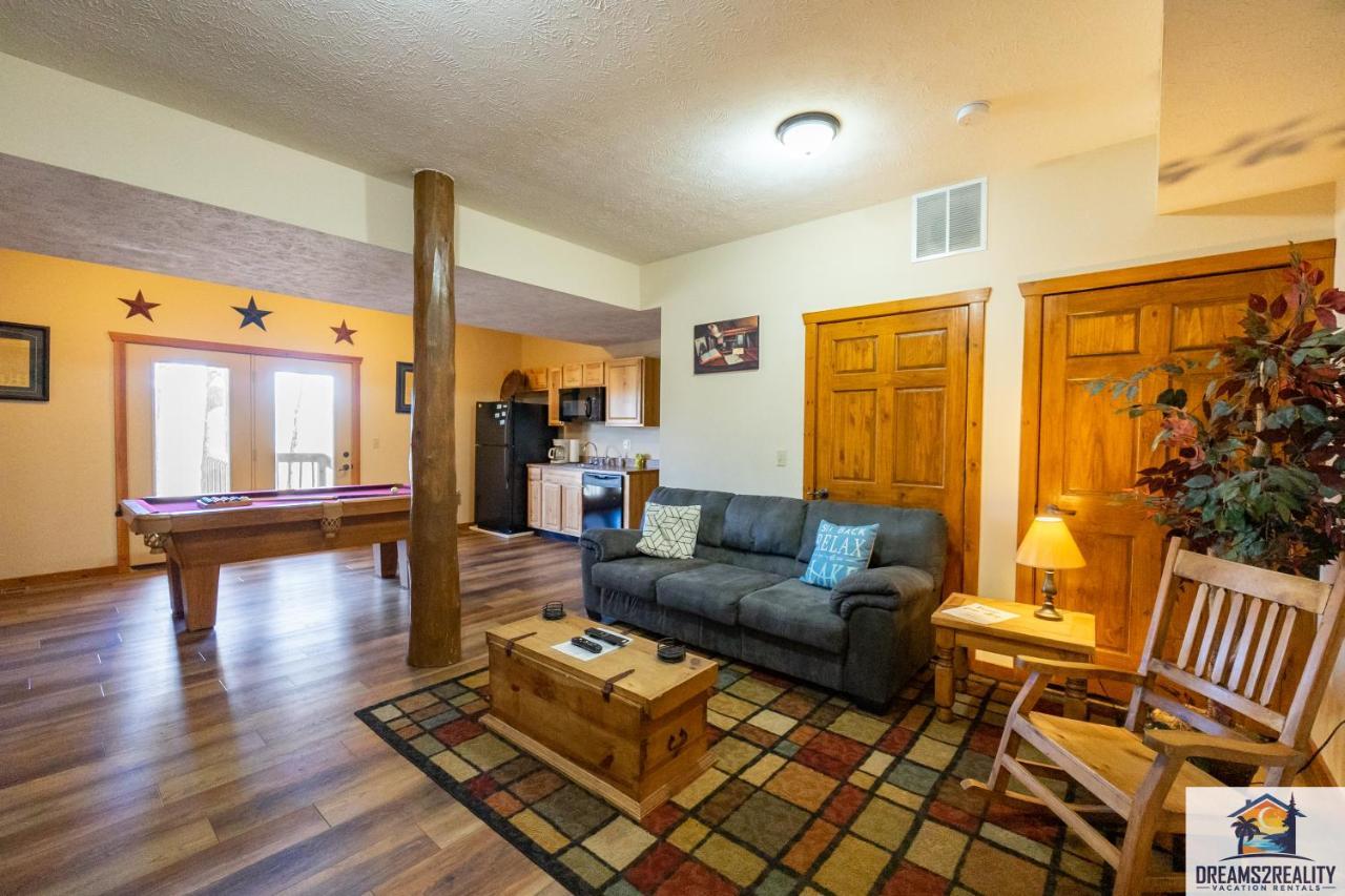 Forest Heights Lodge - 6Br - Pool Table - Near Silver Dollar City - Free Tickets Included 布蘭森 外观 照片