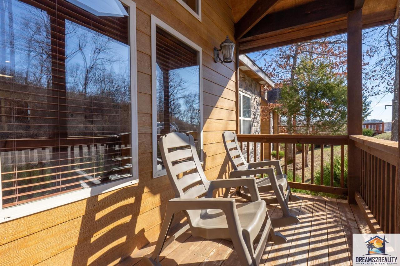 Forest Heights Lodge - 6Br - Pool Table - Near Silver Dollar City - Free Tickets Included 布蘭森 外观 照片
