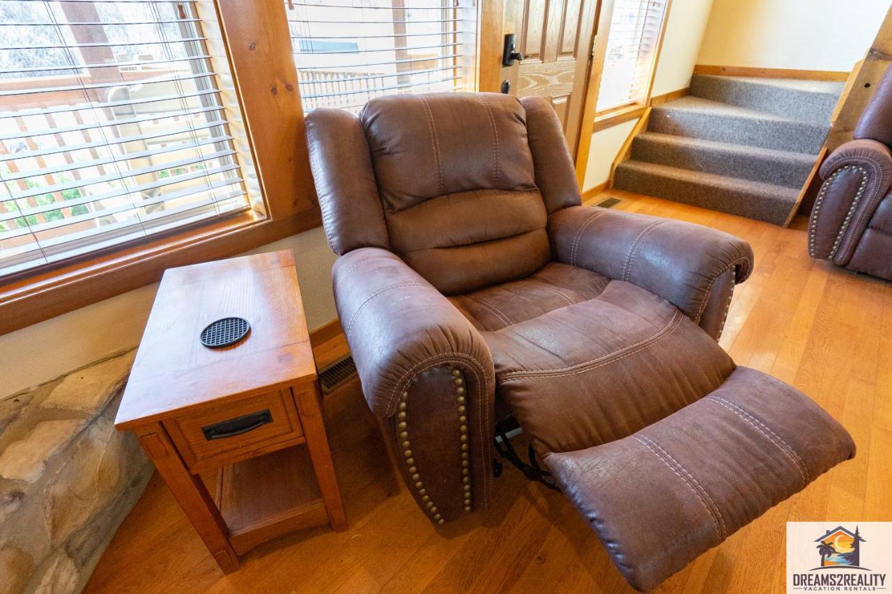 Forest Heights Lodge - 6Br - Pool Table - Near Silver Dollar City - Free Tickets Included 布蘭森 外观 照片