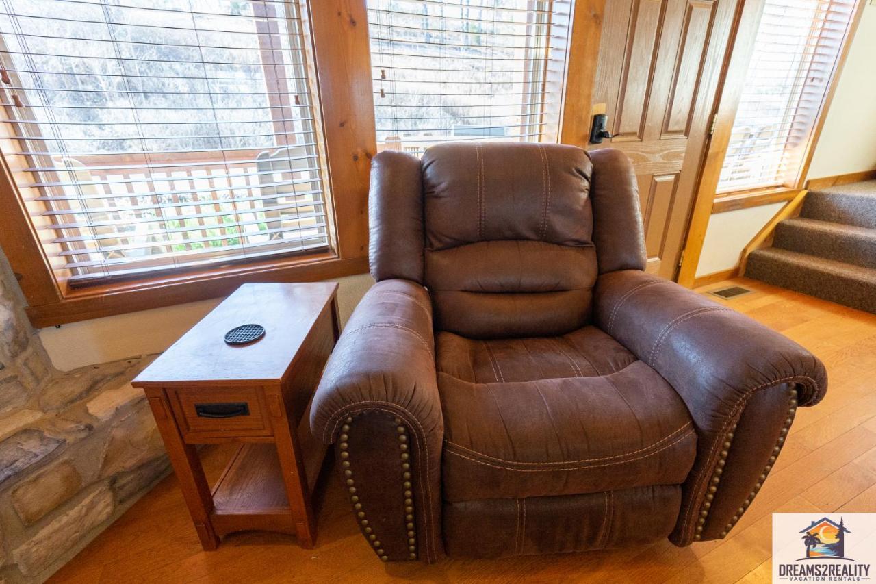 Forest Heights Lodge - 6Br - Pool Table - Near Silver Dollar City - Free Tickets Included 布蘭森 外观 照片