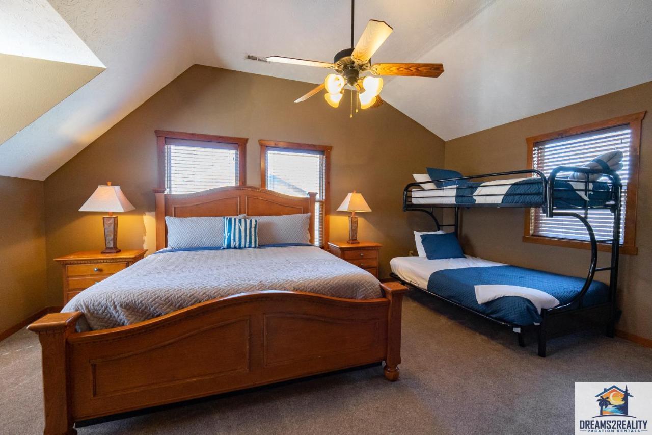 Forest Heights Lodge - 6Br - Pool Table - Near Silver Dollar City - Free Tickets Included 布蘭森 外观 照片