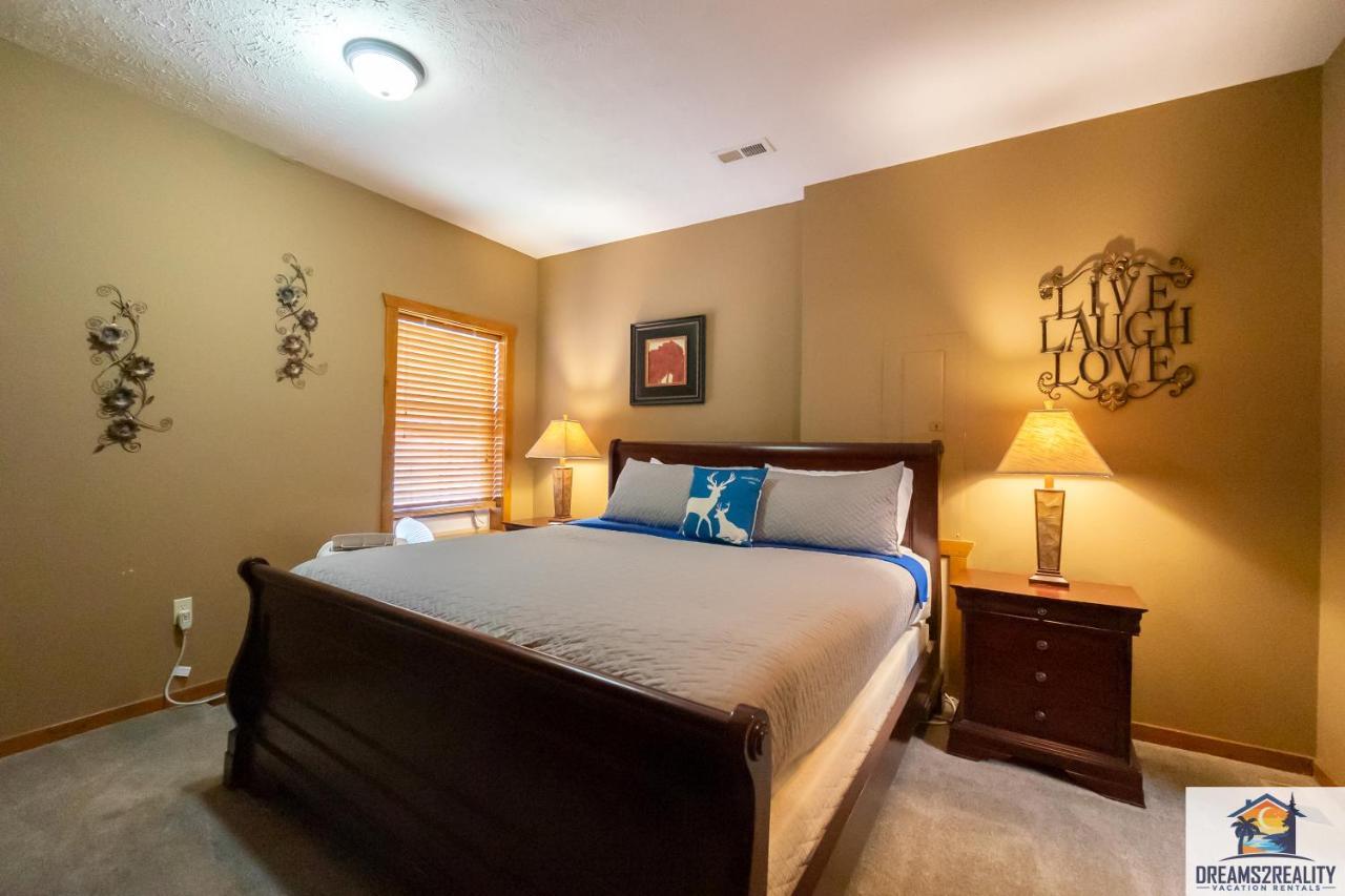 Forest Heights Lodge - 6Br - Pool Table - Near Silver Dollar City - Free Tickets Included 布蘭森 外观 照片