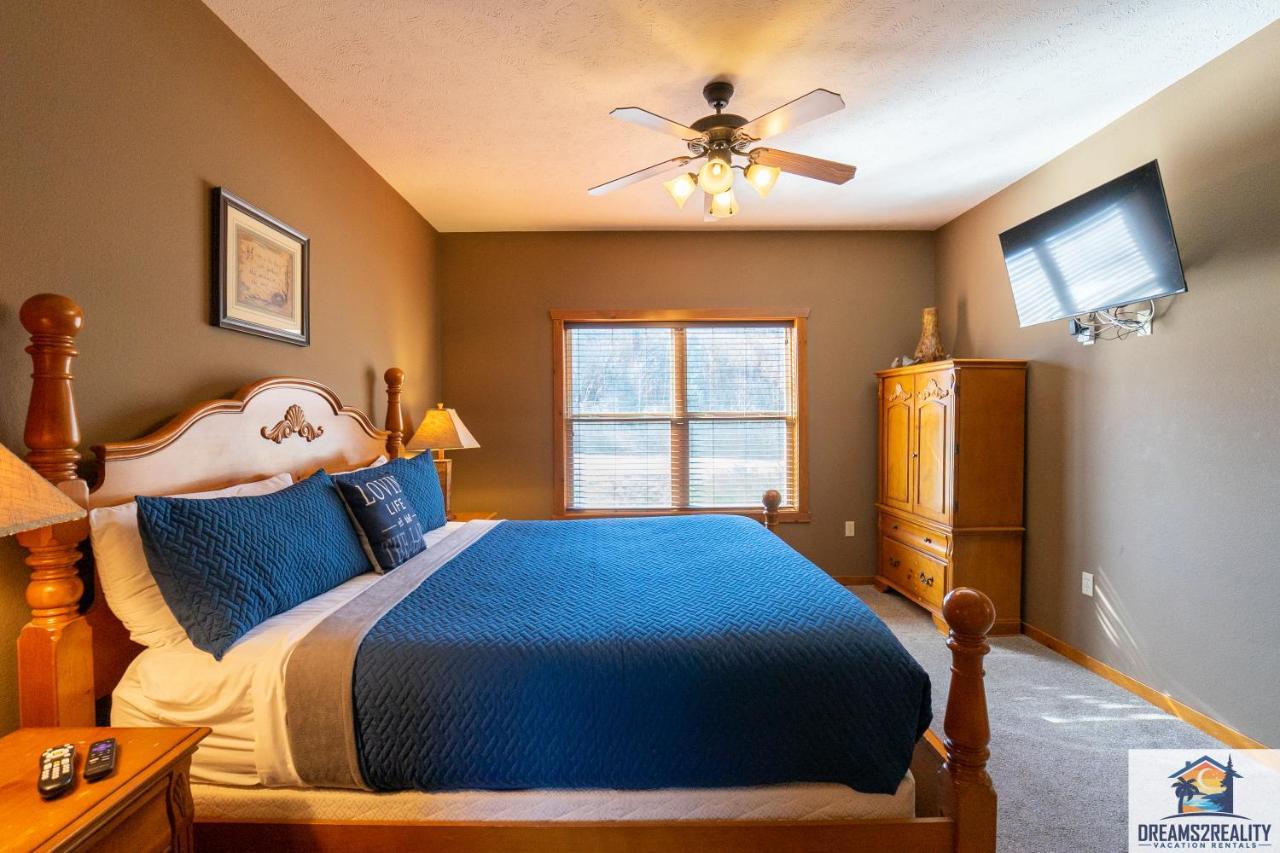 Forest Heights Lodge - 6Br - Pool Table - Near Silver Dollar City - Free Tickets Included 布蘭森 外观 照片
