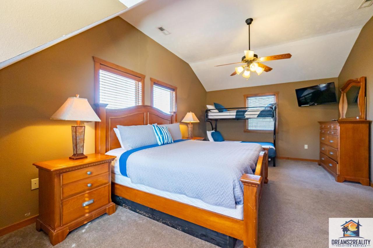 Forest Heights Lodge - 6Br - Pool Table - Near Silver Dollar City - Free Tickets Included 布蘭森 外观 照片