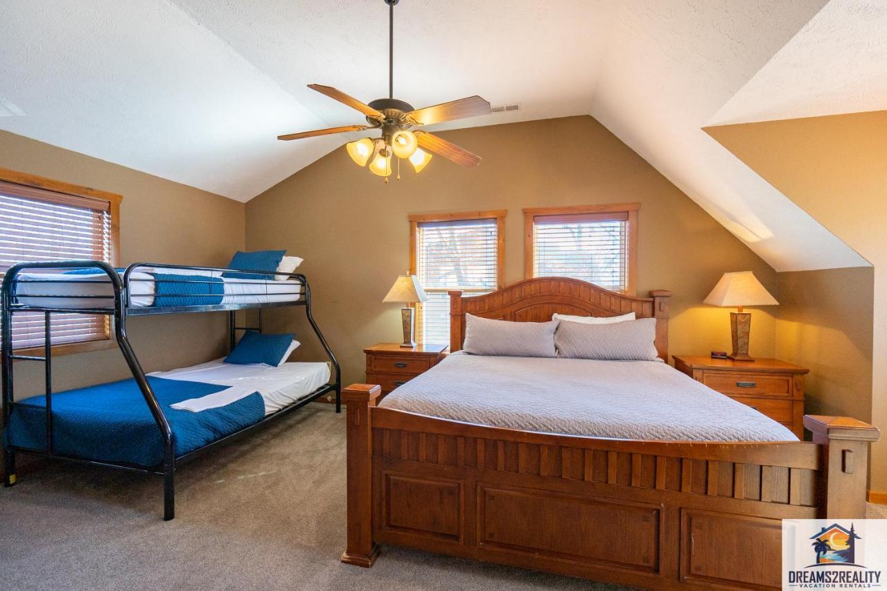 Forest Heights Lodge - 6Br - Pool Table - Near Silver Dollar City - Free Tickets Included 布蘭森 外观 照片
